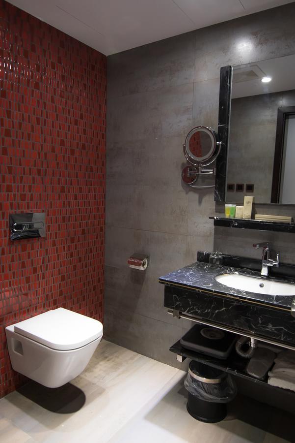 Rosalina Hotel Yanbu Exterior photo